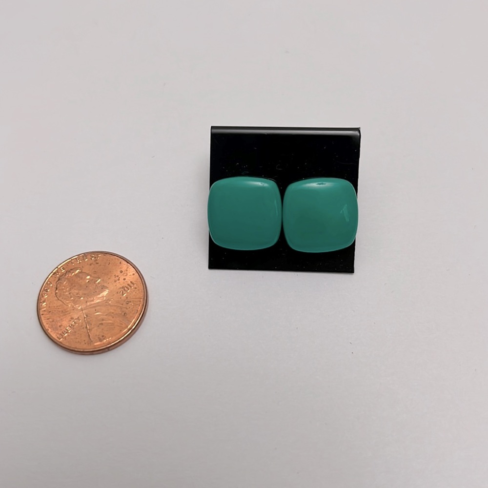 Vintage 1980s earrings